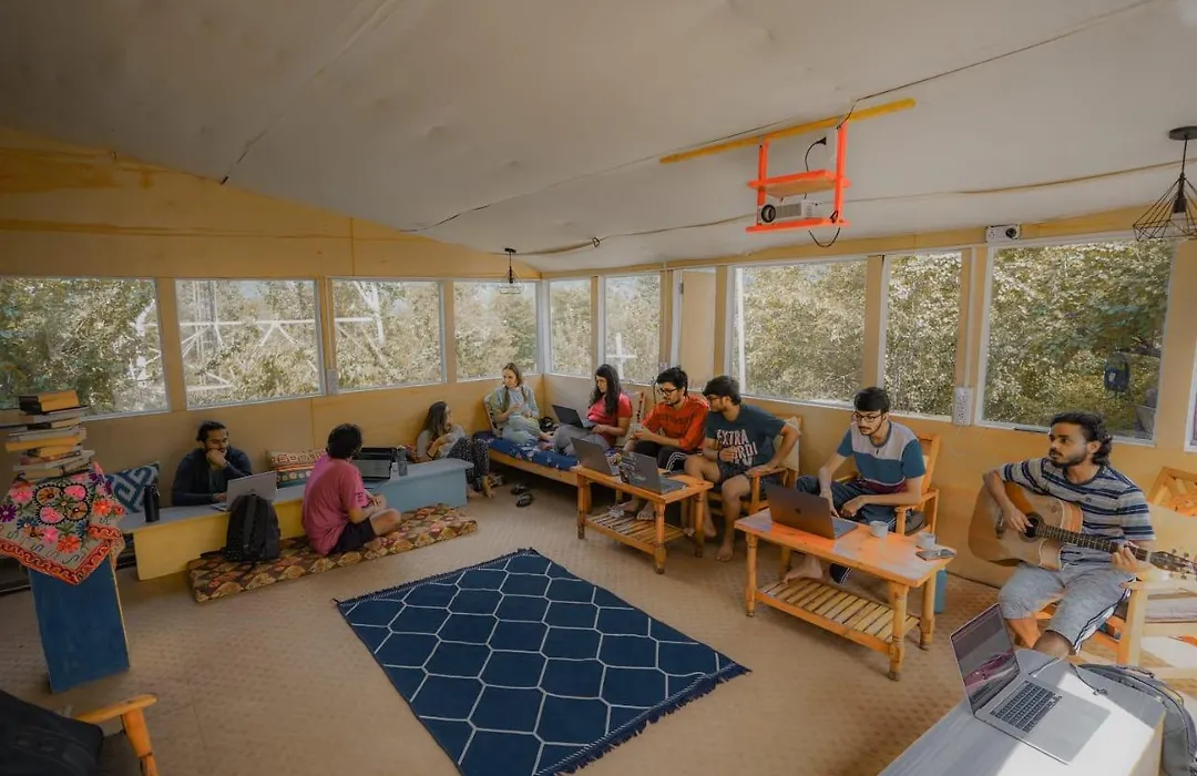 Mars Monkey Hostel & Cafe-1